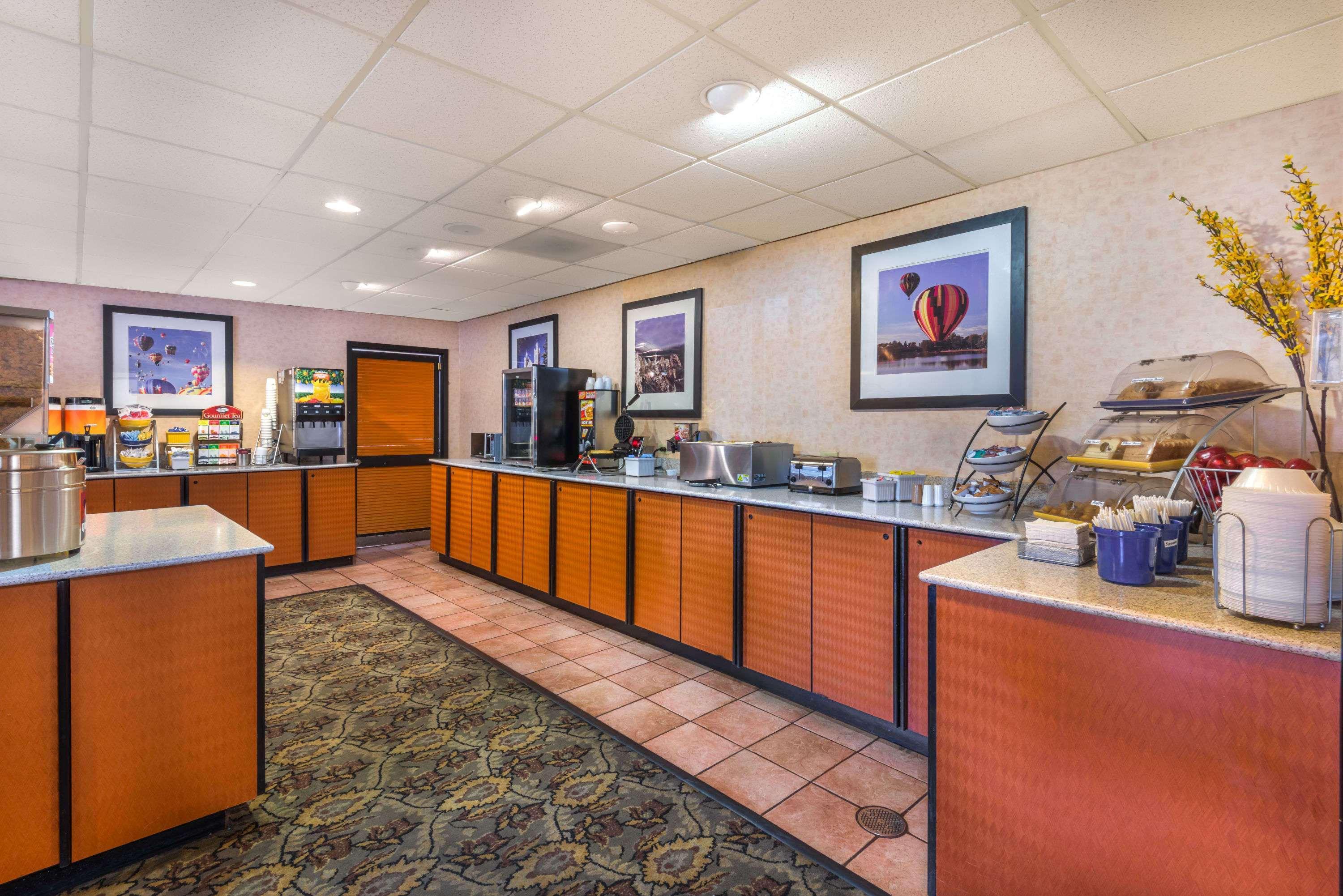 Days Inn & Suites By Wyndham Albuquerque North Kültér fotó