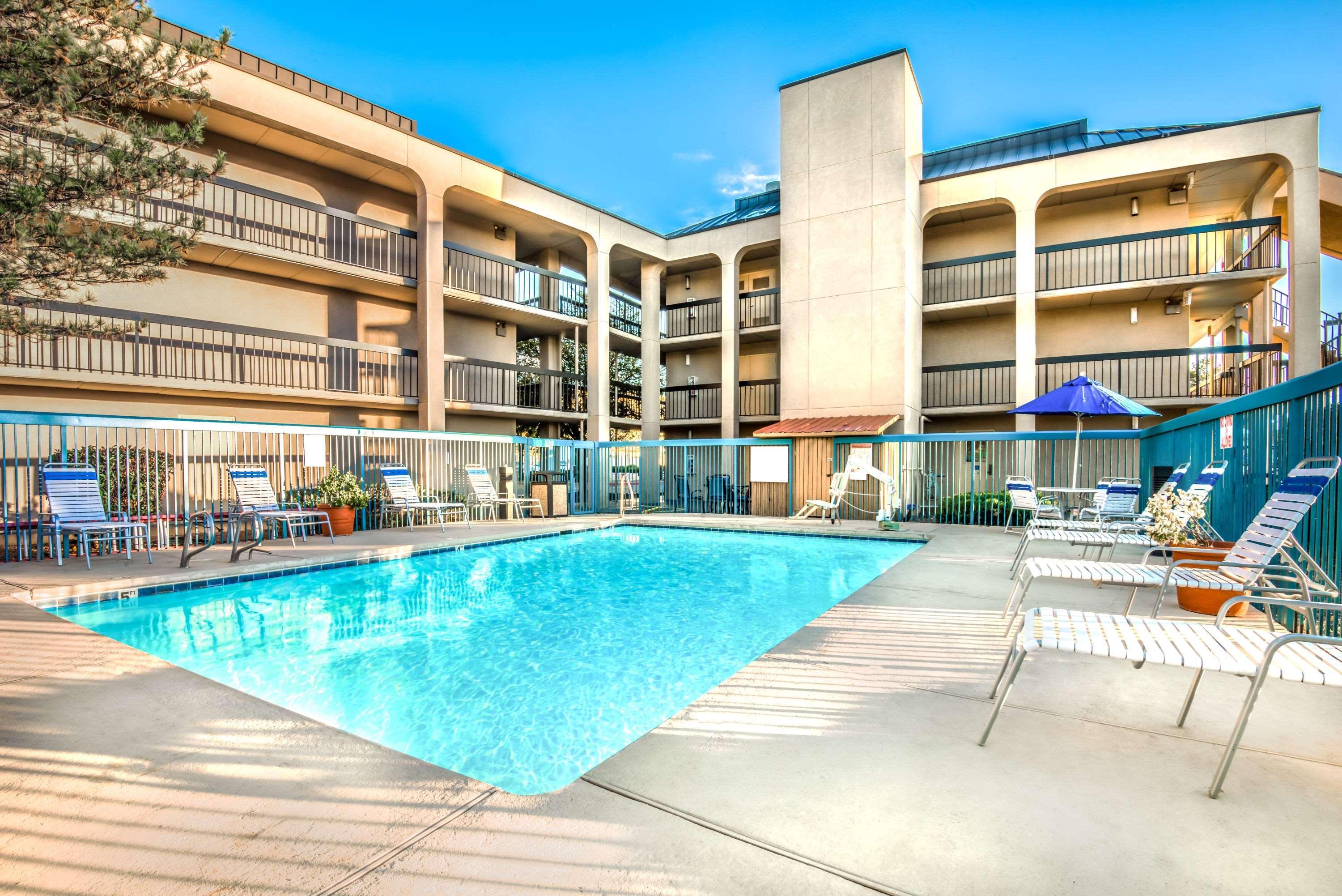 Days Inn & Suites By Wyndham Albuquerque North Kültér fotó