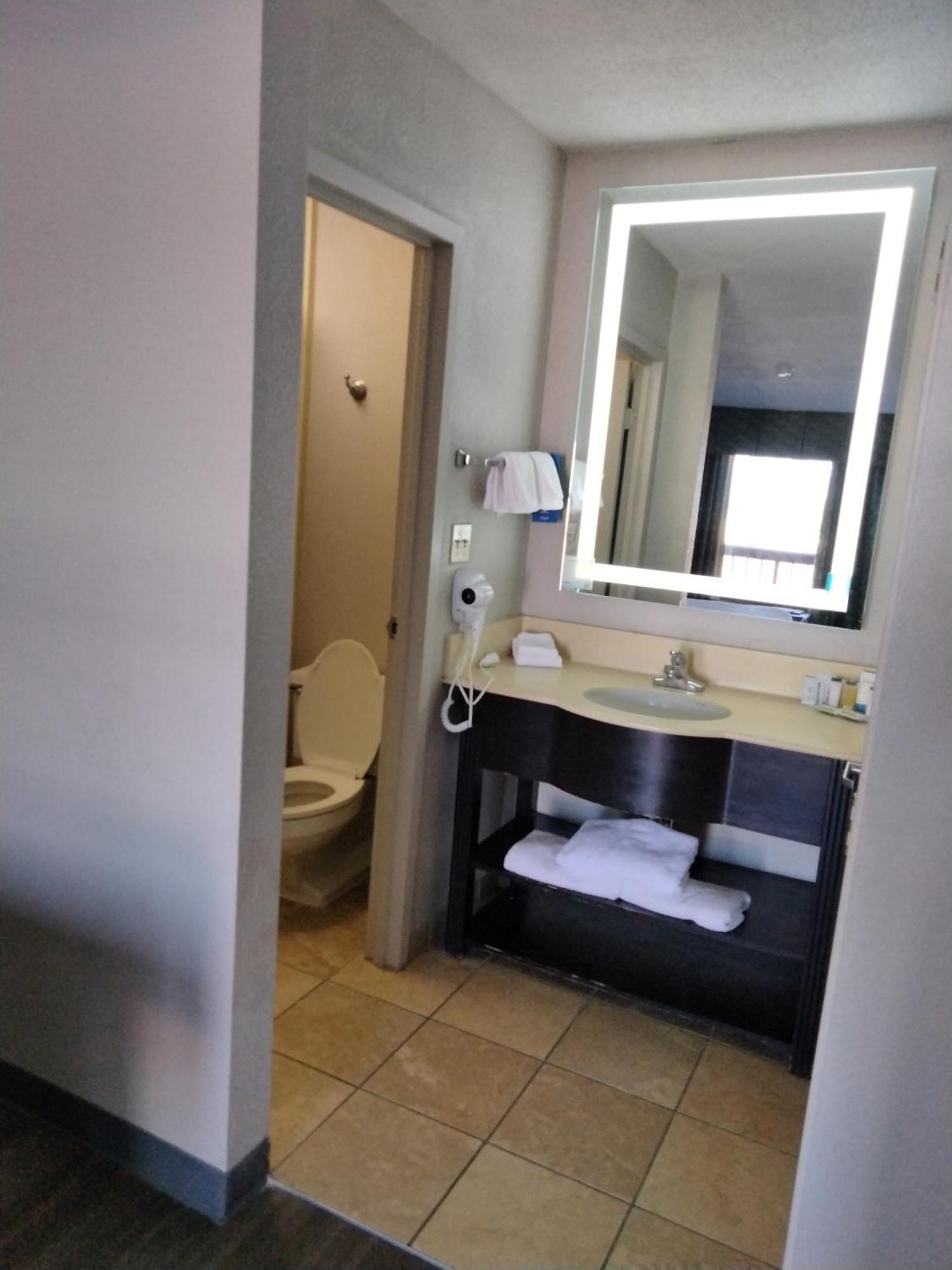 Days Inn & Suites By Wyndham Albuquerque North Kültér fotó