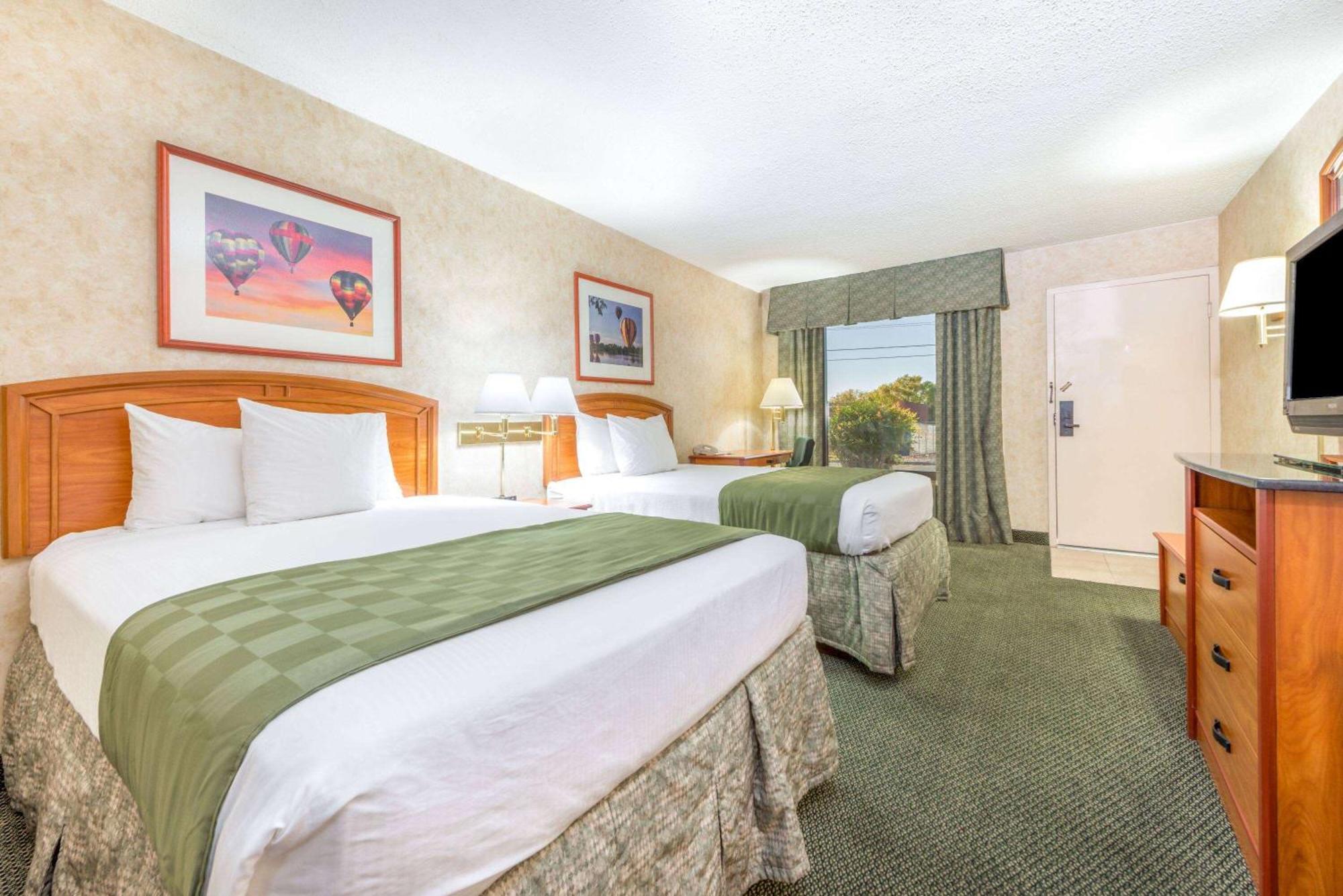 Days Inn & Suites By Wyndham Albuquerque North Kültér fotó